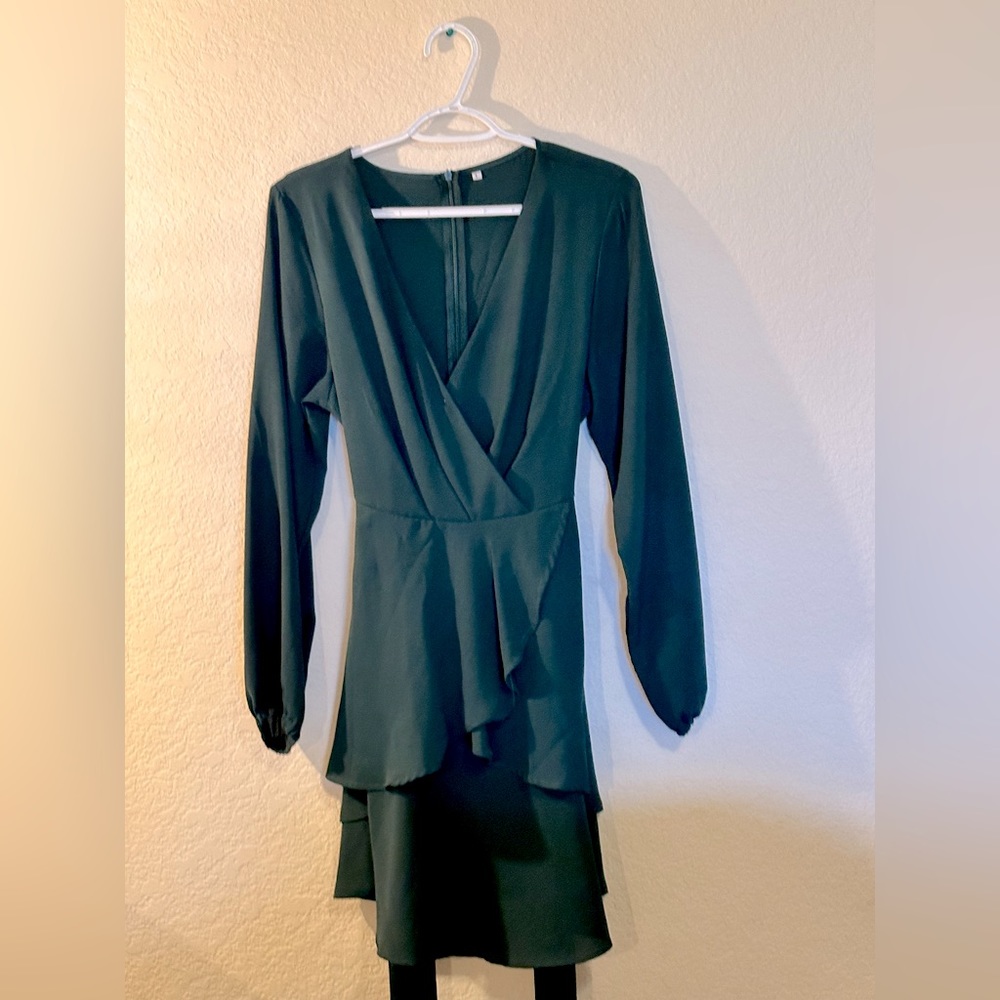 V-Neck long sleeve green dress party dress